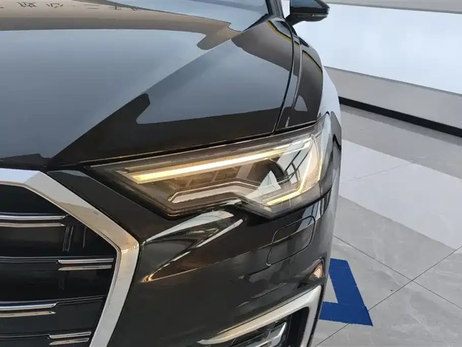 Audi A6L — фото 3