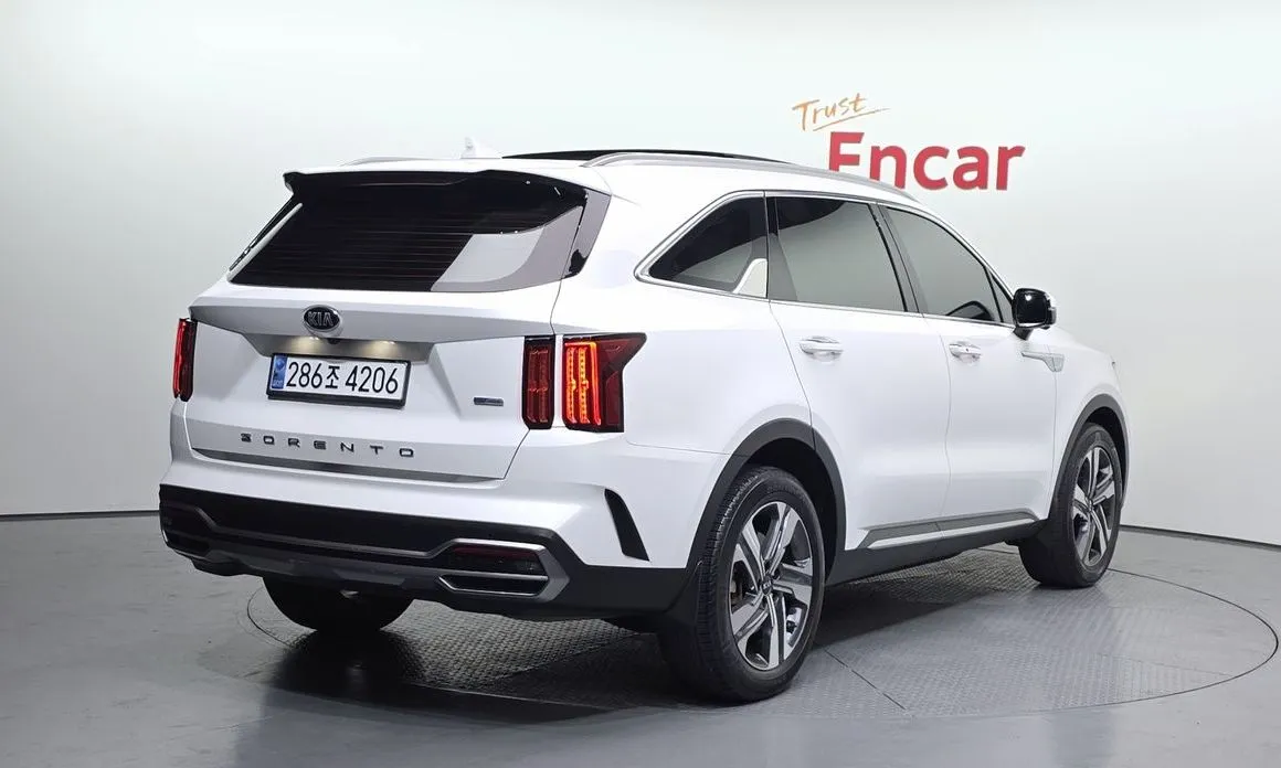 Kia Sorento — фото 4