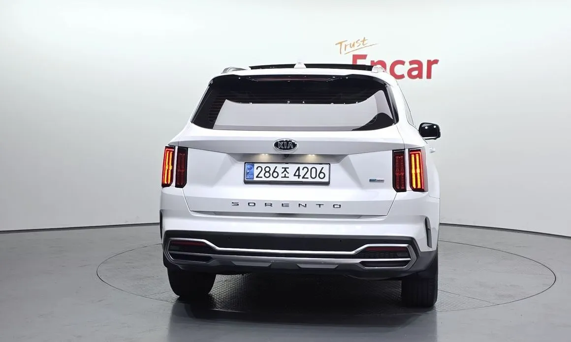 Kia Sorento — фото 5