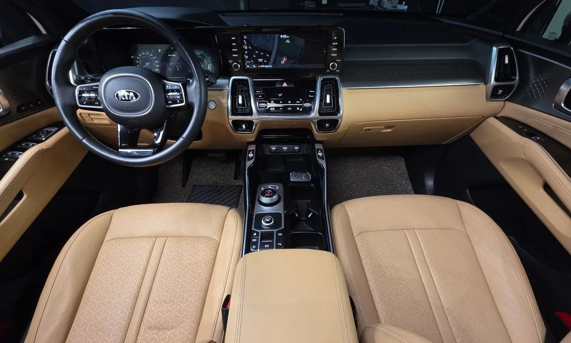 Kia Sorento — фото 10