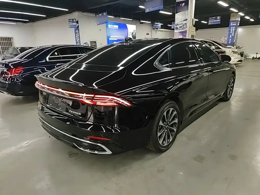 Lincoln Z 2023 из CN, фото 10