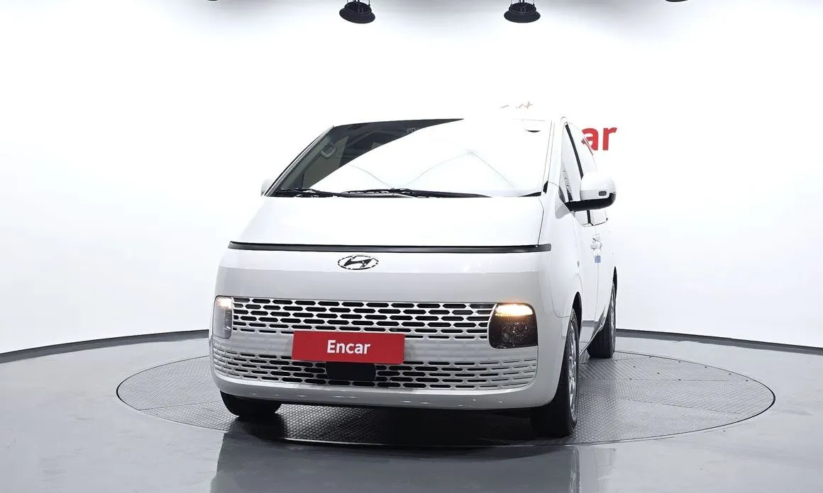 Hyundai Staria — фото 2