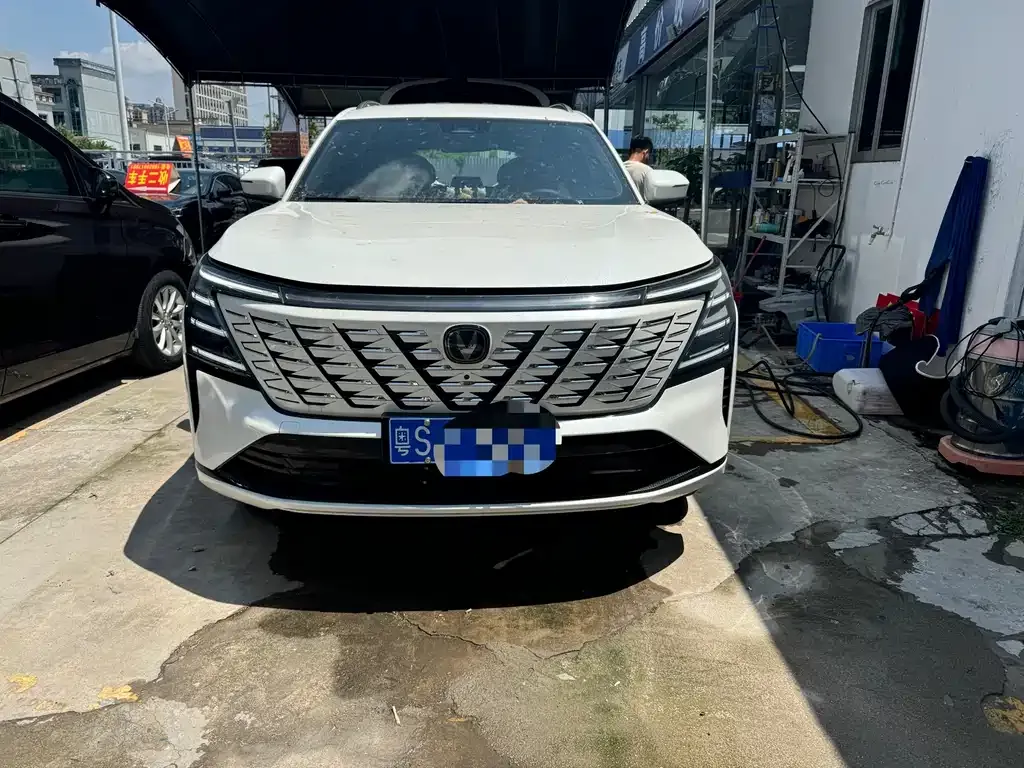 Changan CS75PLUS — фото 2