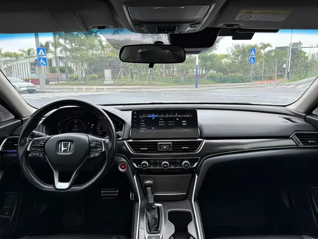 Honda Accord — фото 3