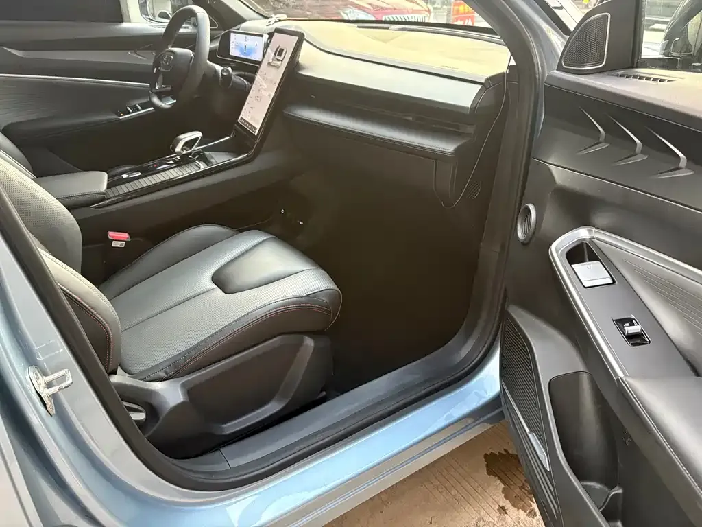 Geely Boyue 2024 из CN, фото 3
