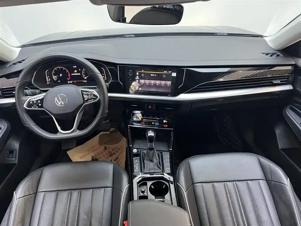 Volkswagen Passat — фото 10