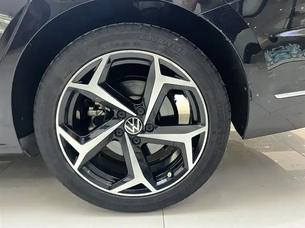 Volkswagen Passat — фото 4