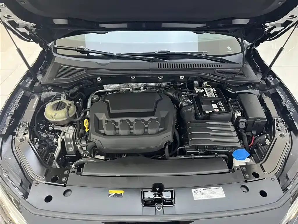 Volkswagen Passat — фото 7