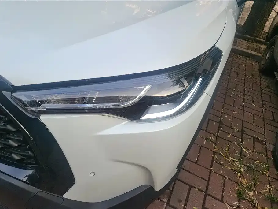Toyota Corolla Cross — фото 4