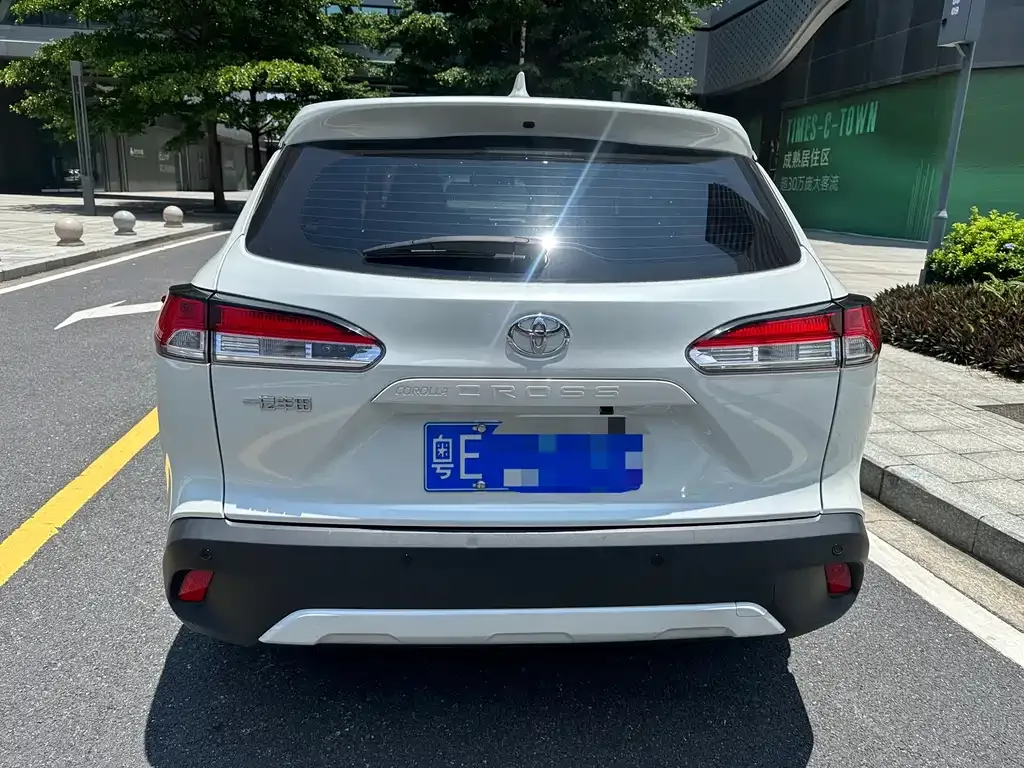 Toyota Corolla Cross — фото 9