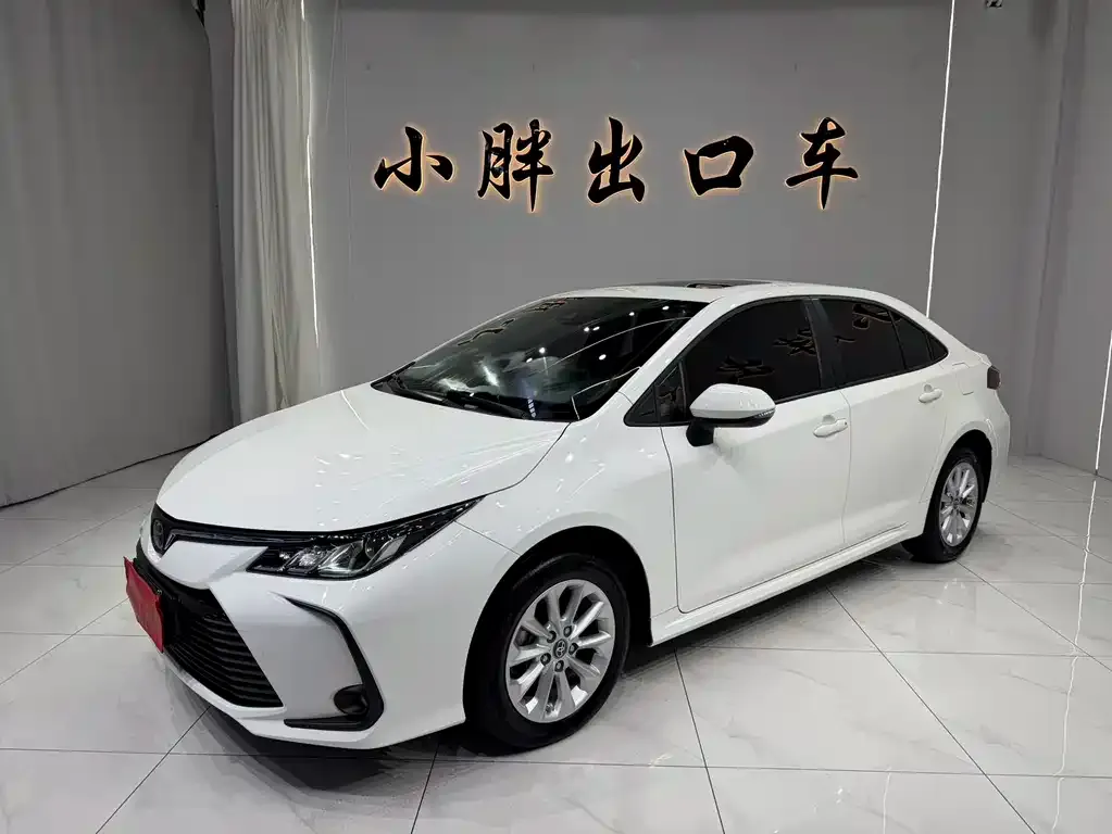 Toyota Corolla — фото 1