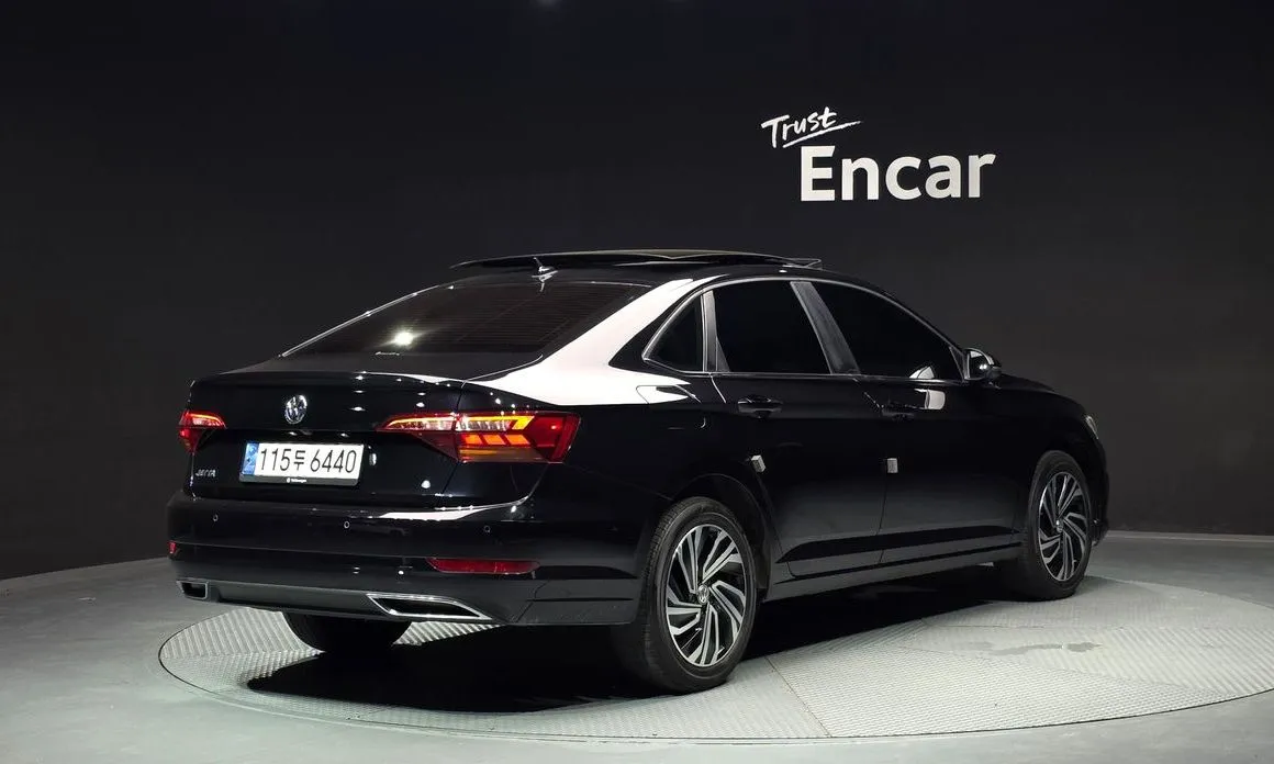 Volkswagen Jetta 2021 из KR, фото 2