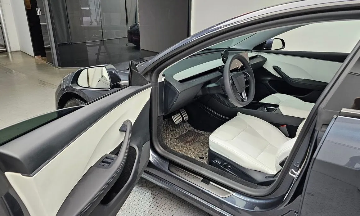 Tesla Model 3 — фото 3