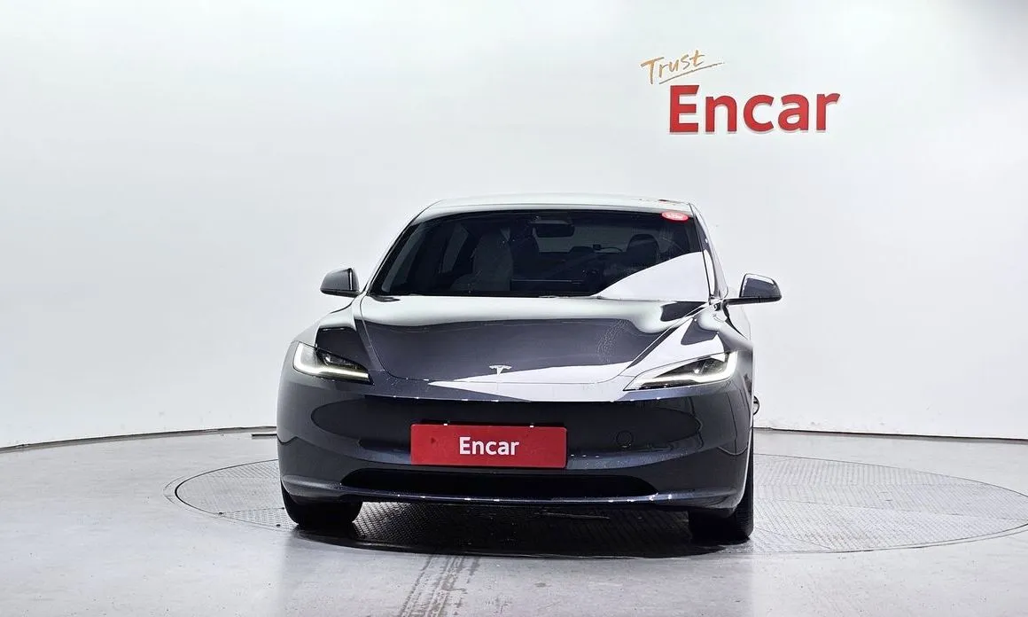 Tesla Model 3 — фото 2