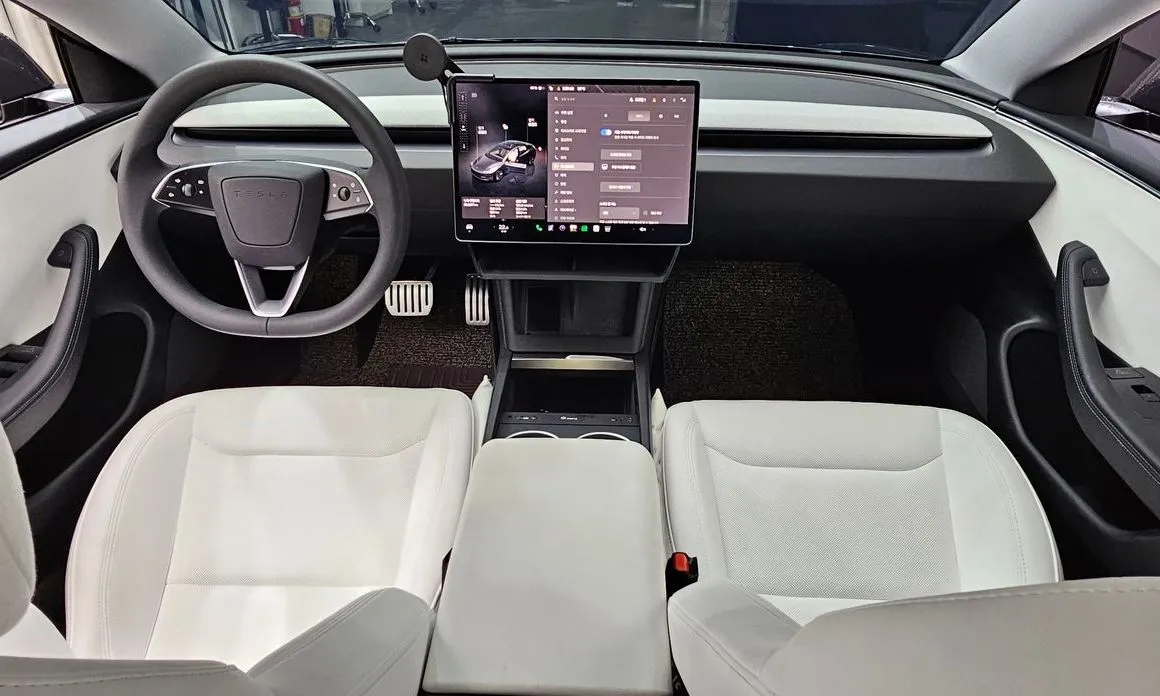Tesla Model 3 — фото 4