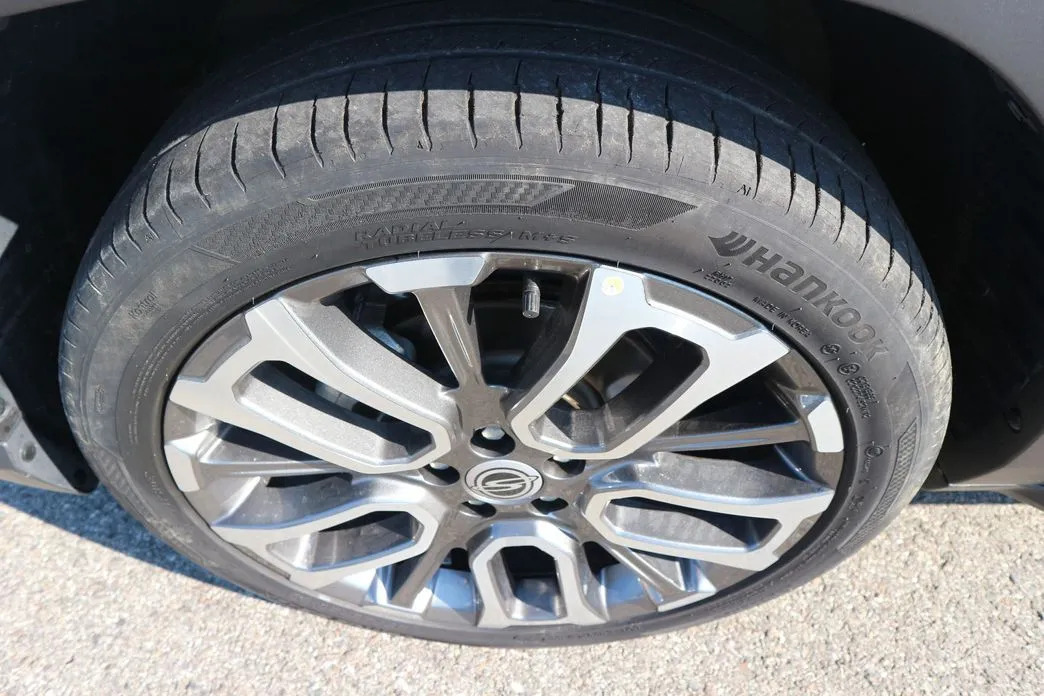 KG Mobility (Ssangyong) Torres 2023 из KR, фото 9