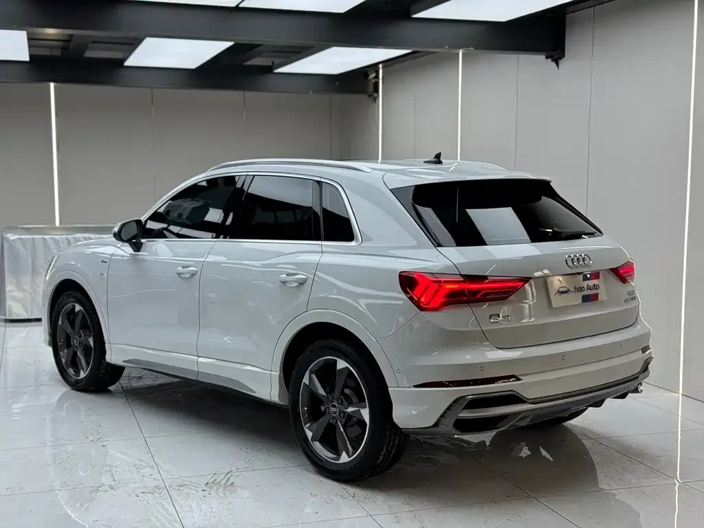 Audi Q3 — фото 4