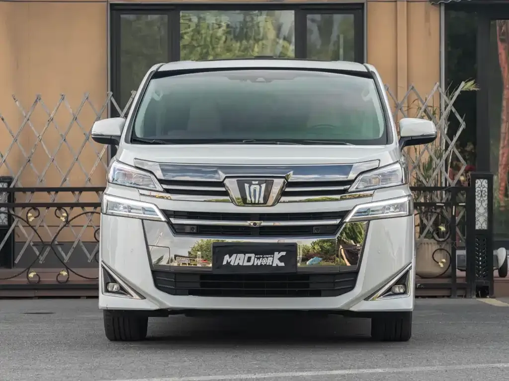 Toyota Vellfire — фото 5