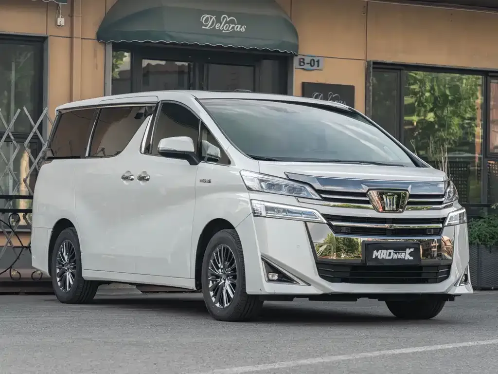 Toyota Vellfire — фото 8