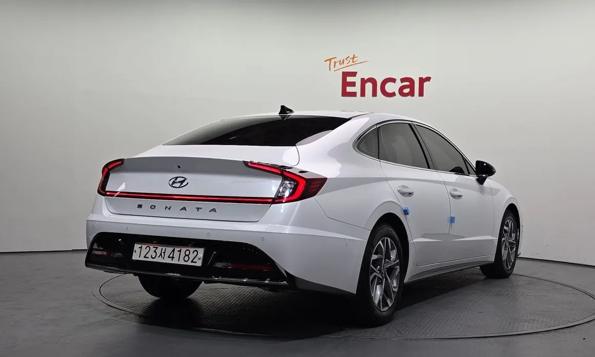 Hyundai Sonata 2022 из KR, фото 2