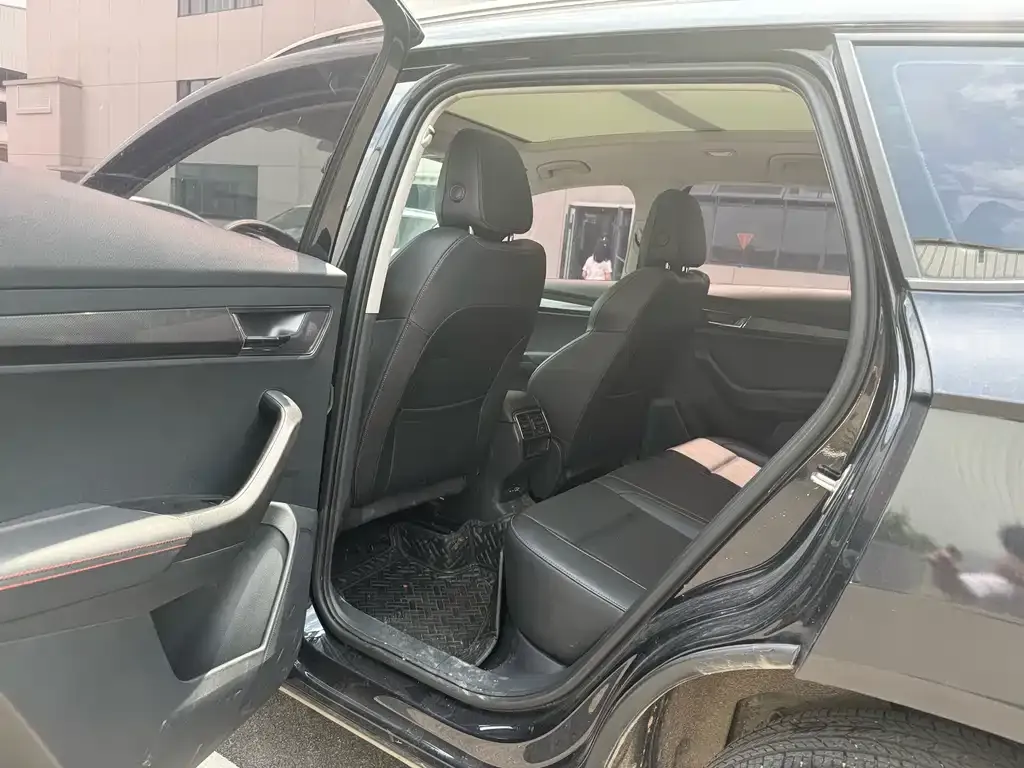 Skoda Karoq — фото 4
