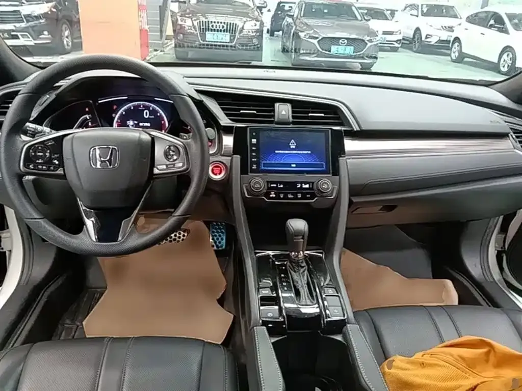 Honda Civic — фото 8