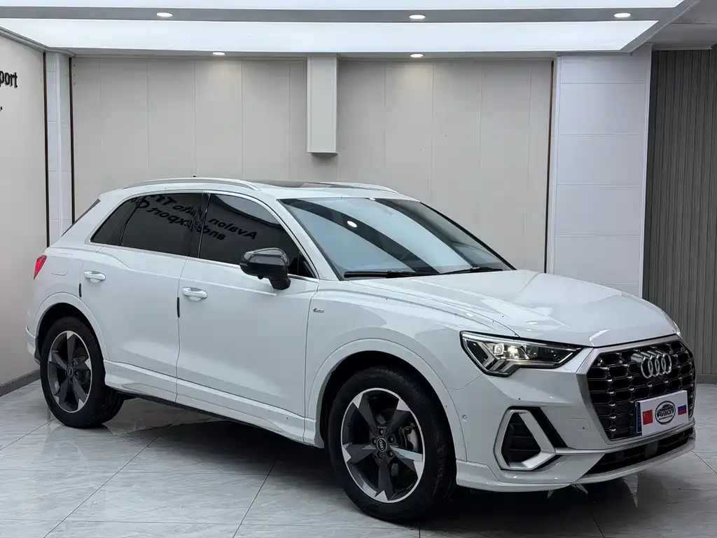 Audi Q3 — фото 5