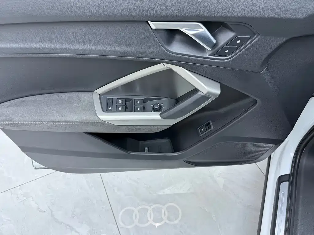 Audi Q3 — фото 4