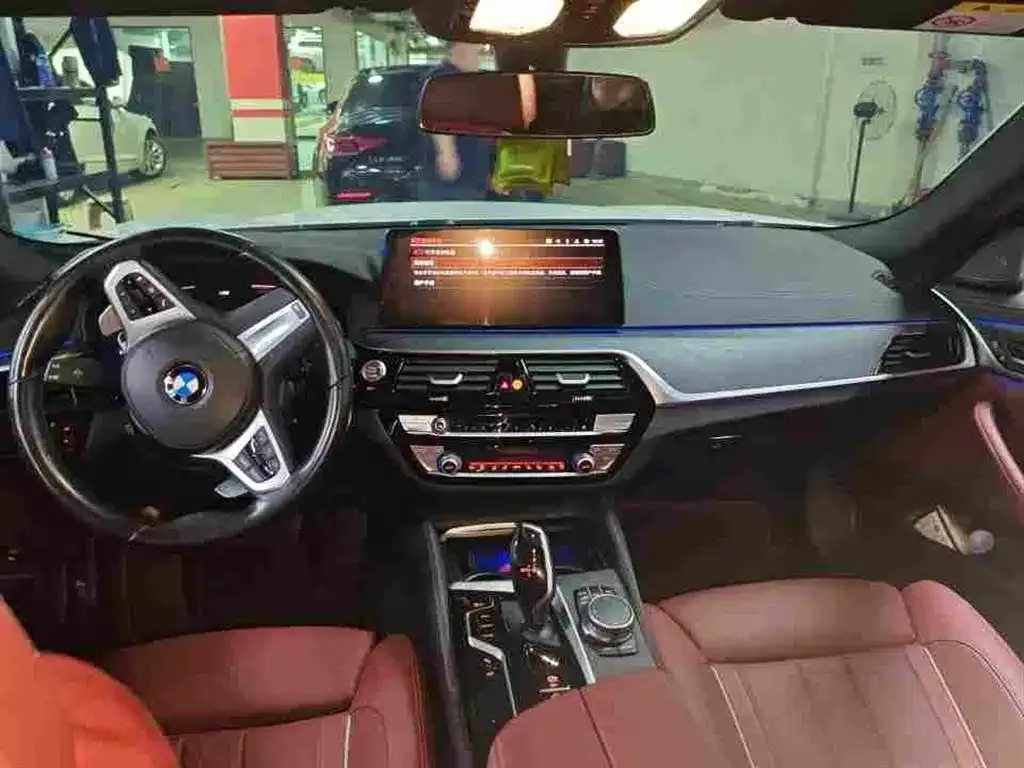 BMW 5 Series — фото 4