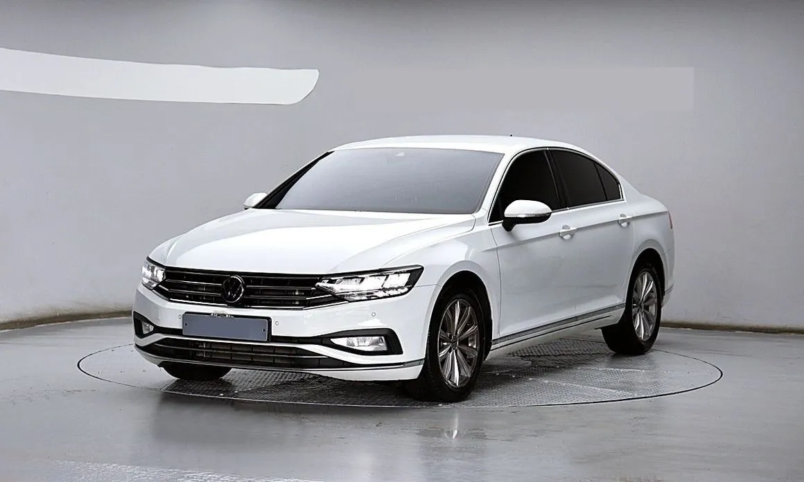 Volkswagen Passat 2021 из KR, фото 1