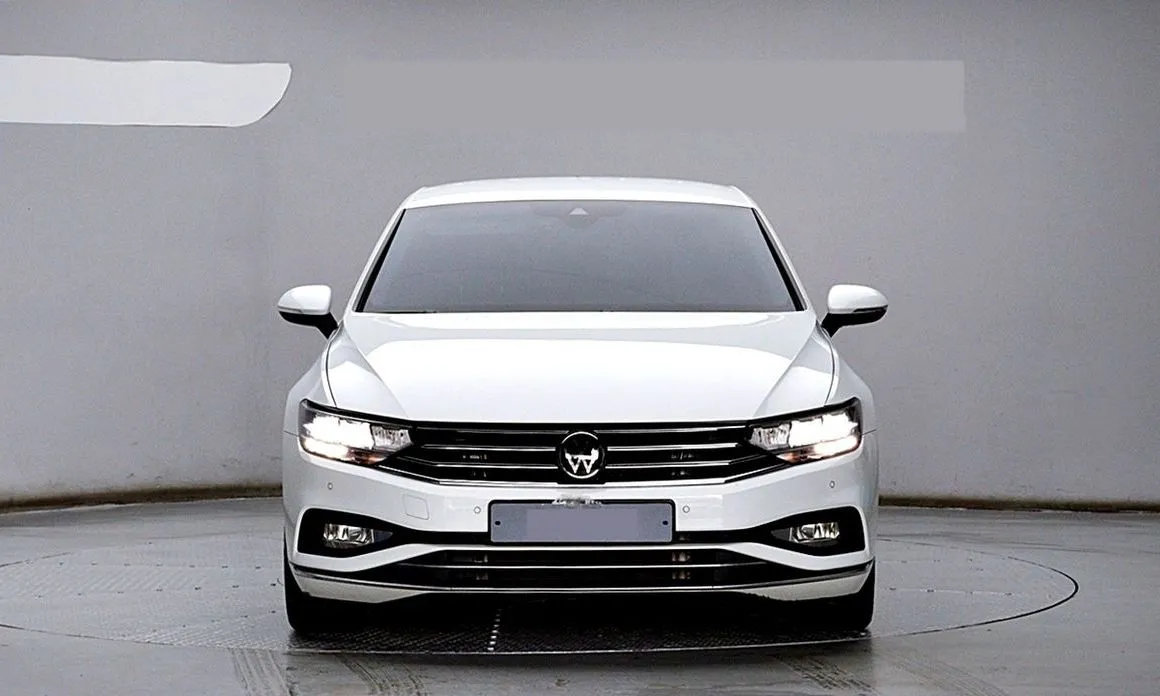 Volkswagen Passat 2021 из KR, фото 5