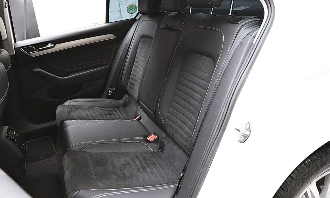Volkswagen Passat 2021 из KR, фото 9