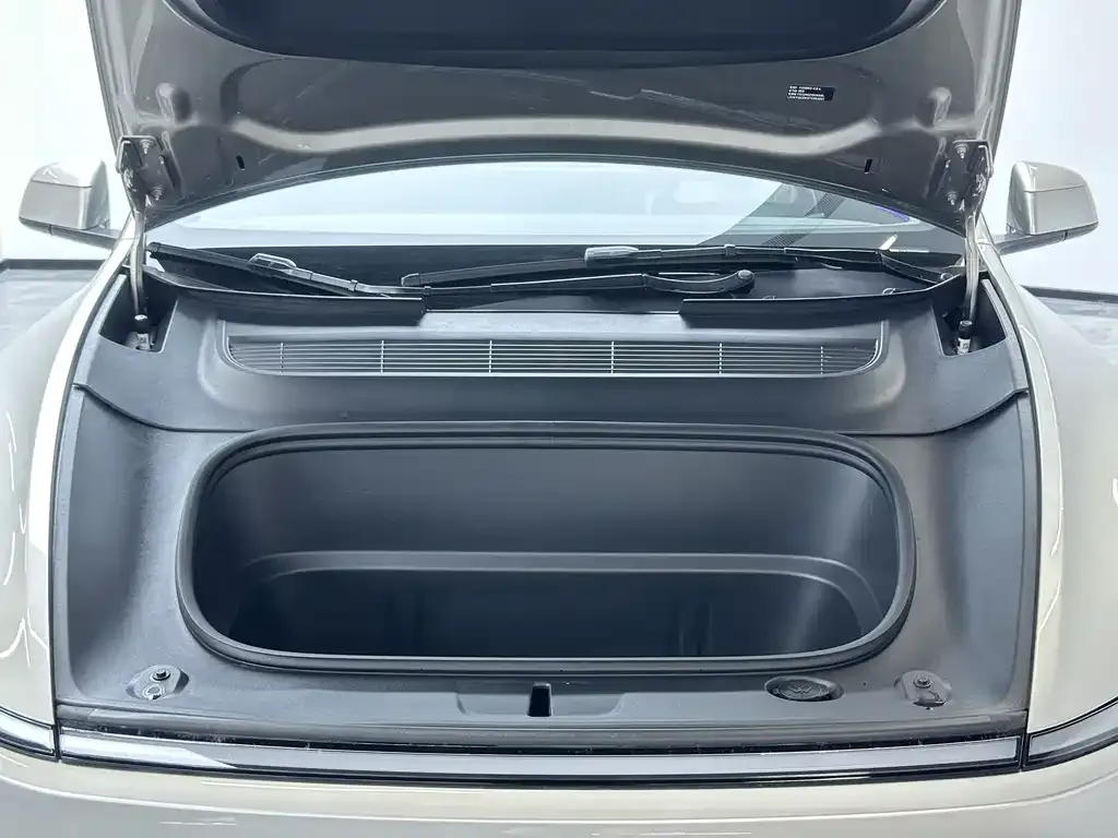 Tesla Model Y L 2026 из CN, фото 10