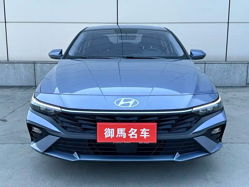 Hyundai Elantra — фото 7
