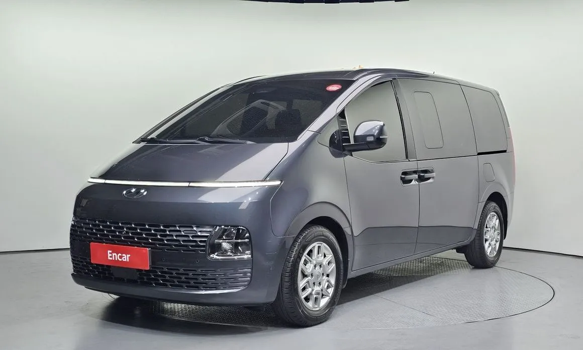 Hyundai Staria