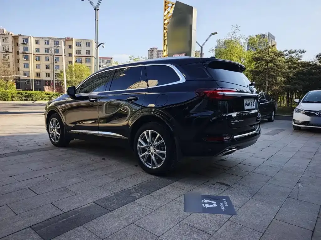 Buick Enclave — фото 8