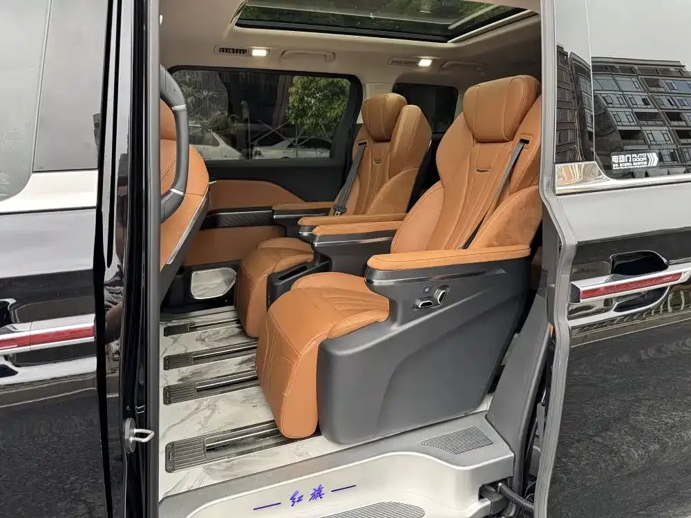Hongqi HQ9 PHEV 2024 из CN, фото 3