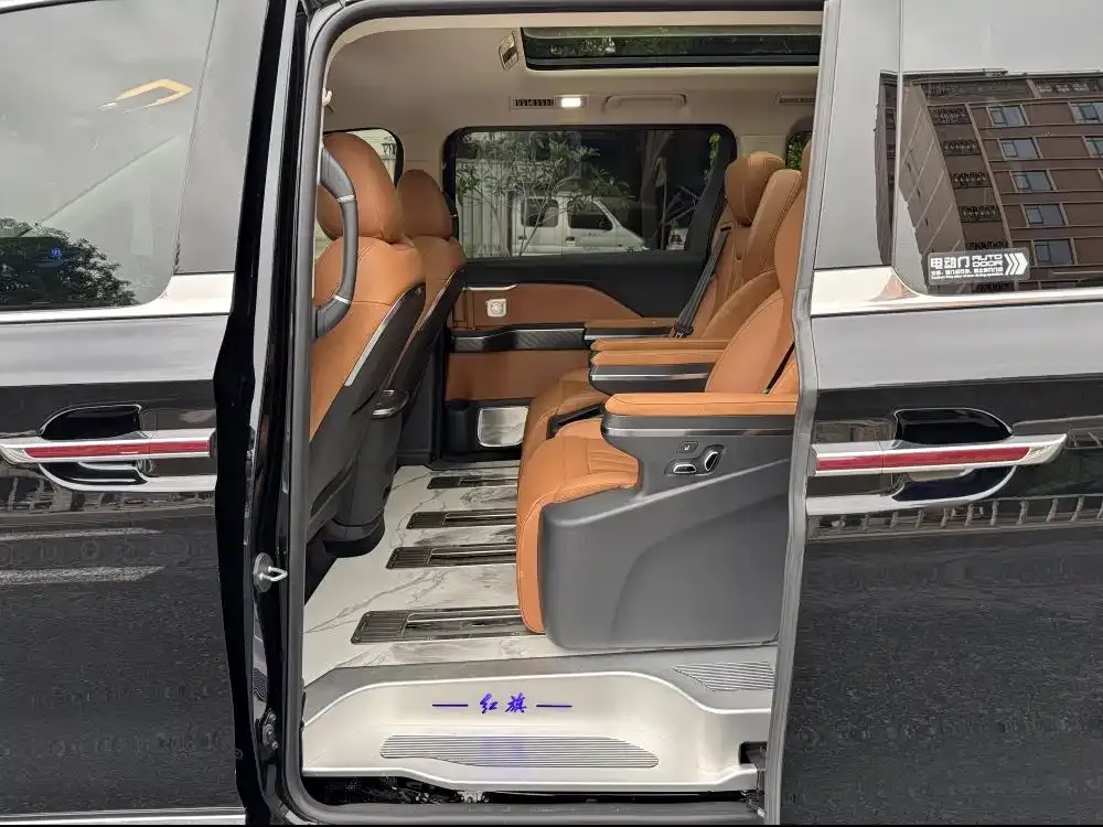 Hongqi HQ9 PHEV 2024 из CN, фото 8