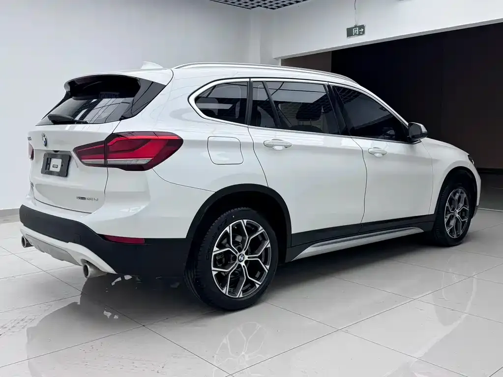 BMW X1 — фото 4