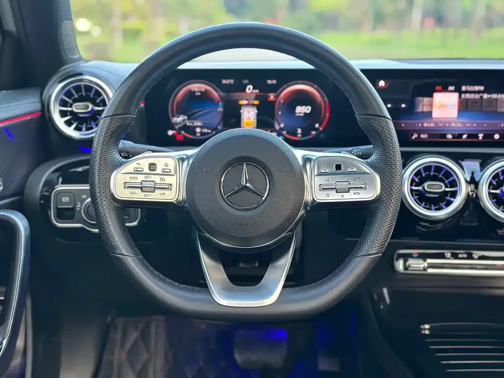 Mercedes-Benz A-Class — фото 3