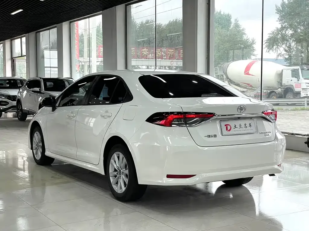 Toyota Corolla 2023 из CN, фото 6