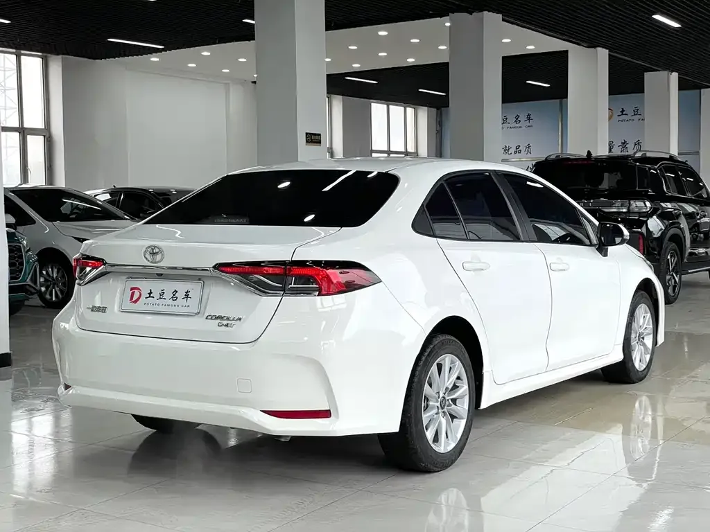 Toyota Corolla 2023 из CN, фото 4