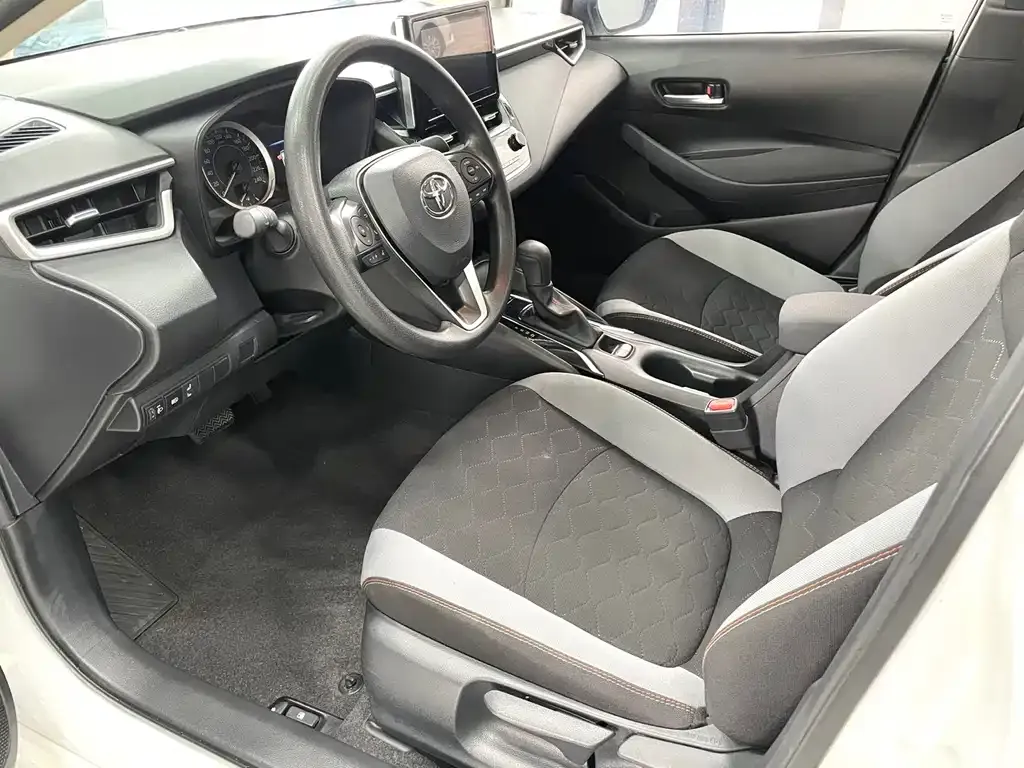 Toyota Corolla 2023 из CN, фото 2