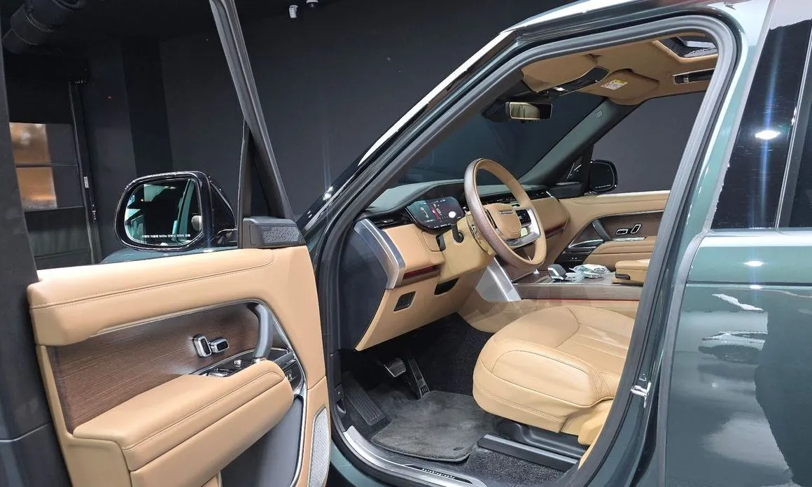 Land Rover Range Rover 2024 из KR, фото 8