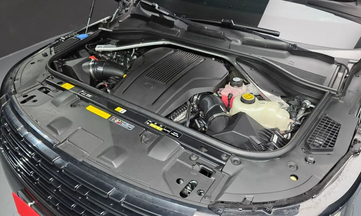 Land Rover Range Rover 2024 из KR, фото 9