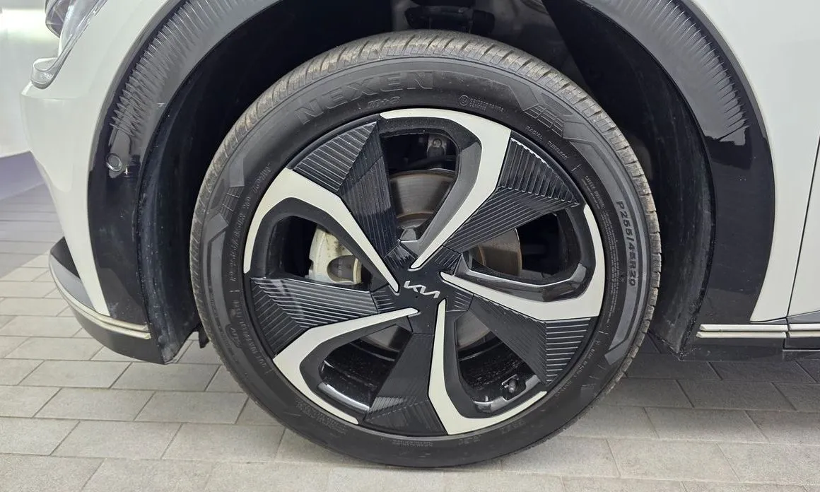 Kia EV6 2023 из KR, фото 8