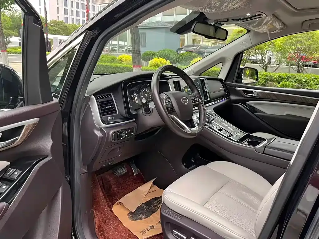 GAC Motor Trumpchi M8 — фото 4