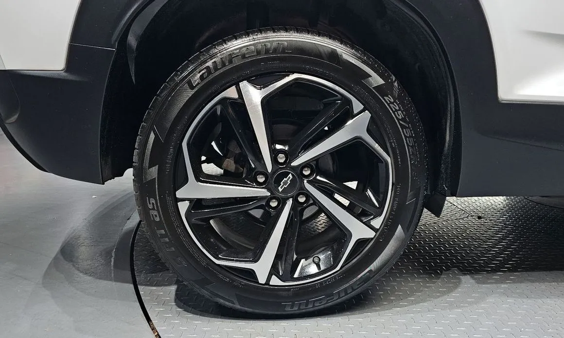Chevrolet (GM Daewoo) Trailblazer 2021 из KR, фото 3
