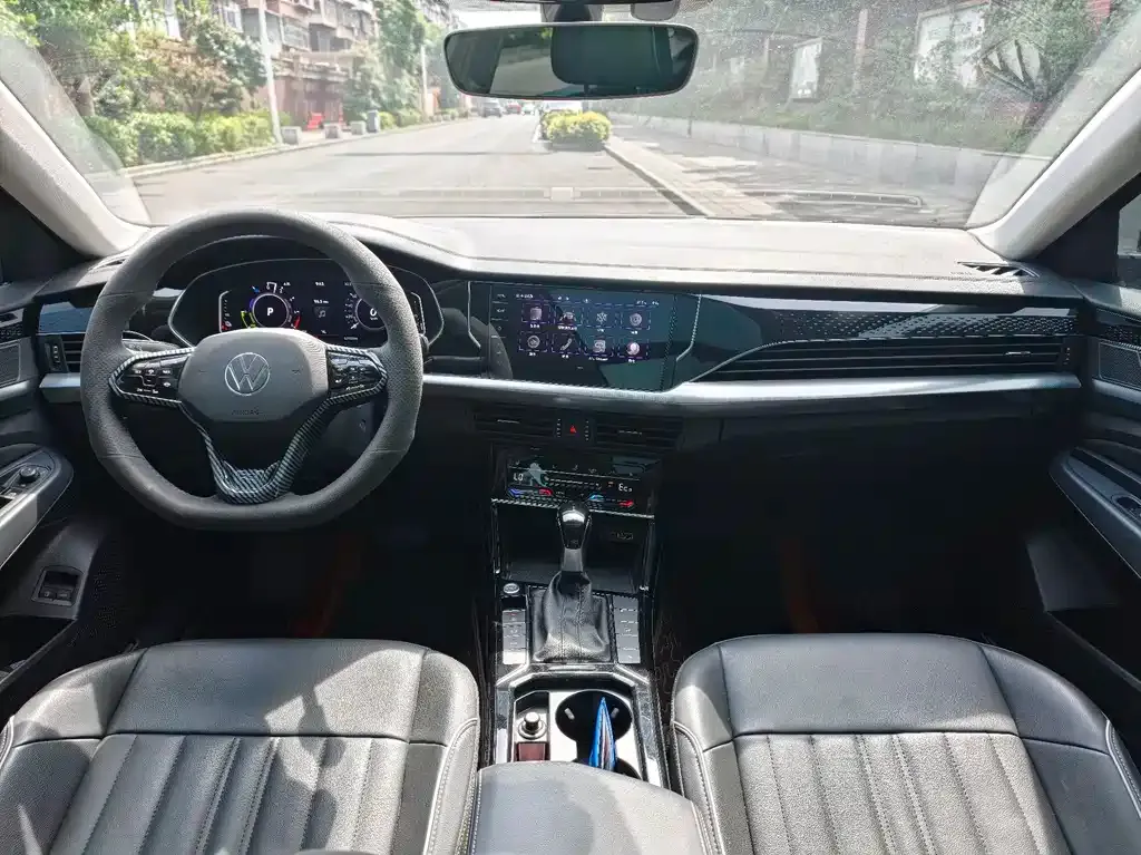 Volkswagen 帕萨特插电混动 — фото 3