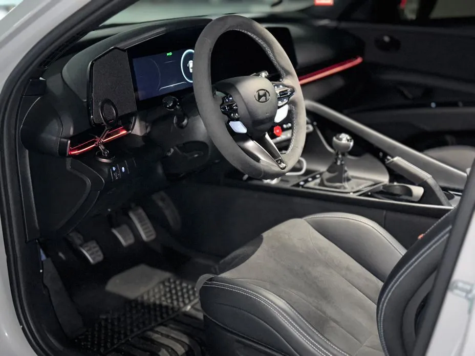 Hyundai AVANTE — фото 4